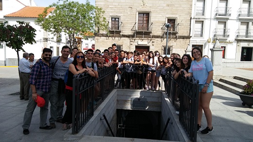 El-Refugio-antiaéreo-de-Villanueva-de-Córdoba-lo-más-visitado-por-los-turistas.jpg