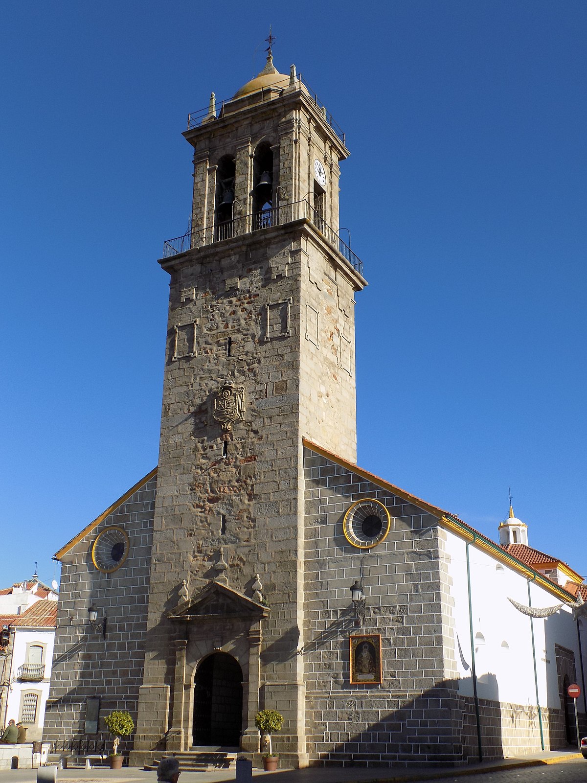 1200px-Torre_de_la_iglesia_de_San_Miguel_Arcángel_(Villanueva_de_Córdoba)-6.jpg