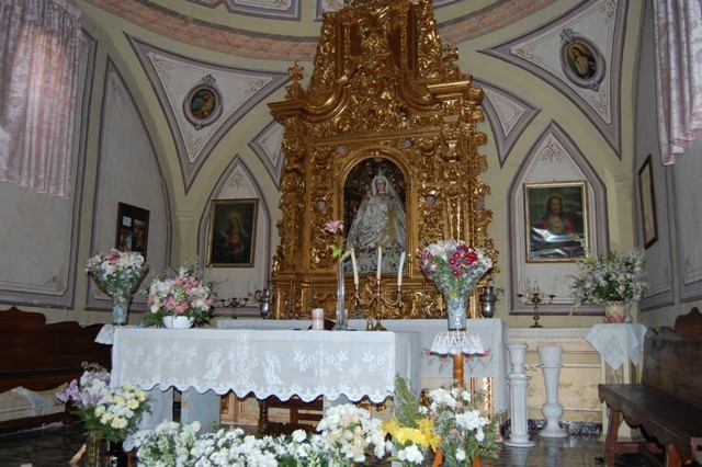 interno-ermita-virgen-de-las-cruces-el-guijo.jpg