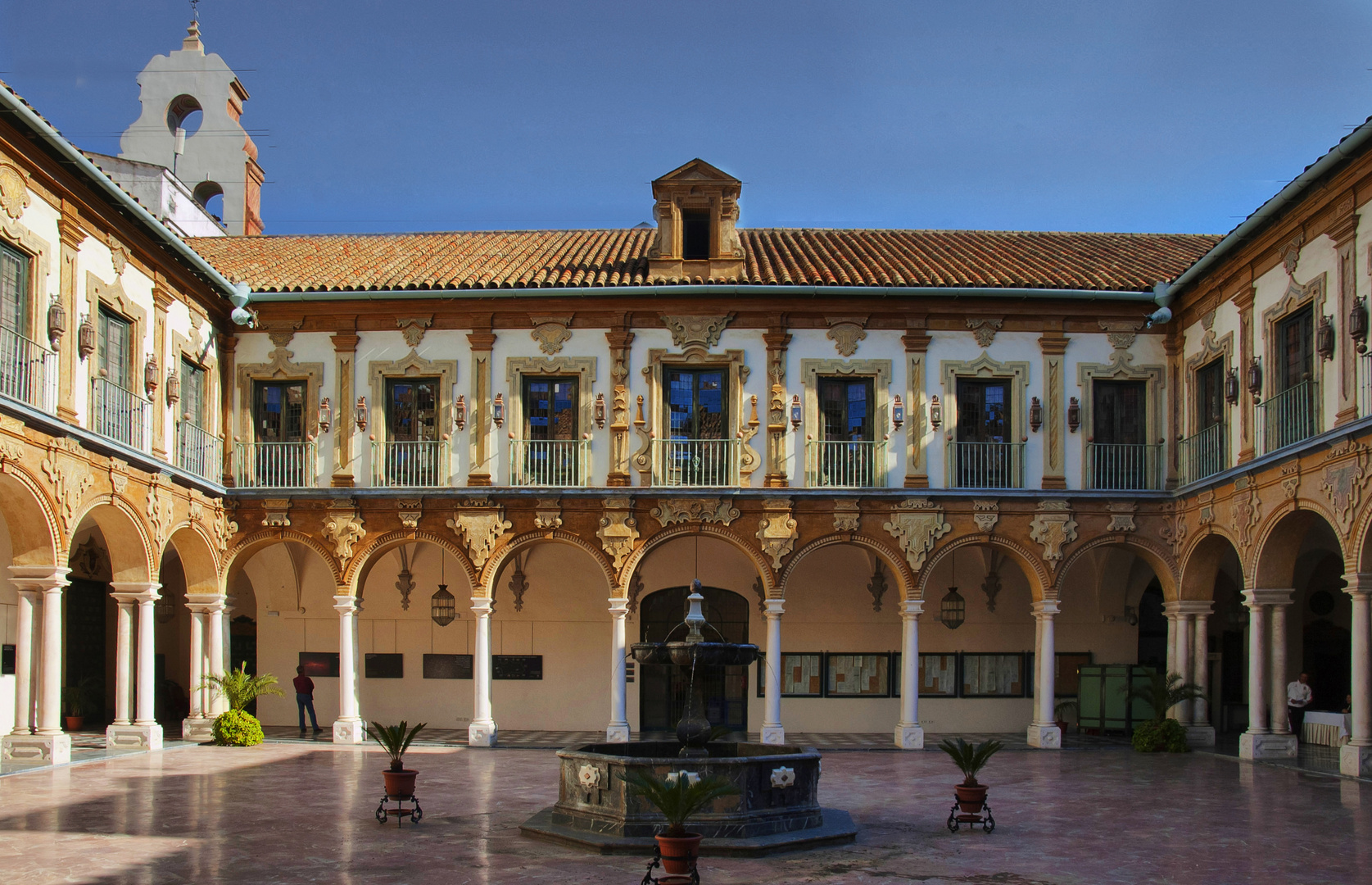 claustro-del-palacio-de-la-merced-de-crdoba-b0961170-d481-41ee-b500-346bdf99662d.jpg